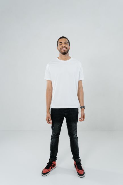 Kaos Motif White Stars